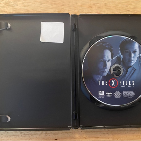 The X-Files: I Want to Believe (Single-Disc Edition) - Picture 4 of 4